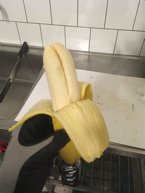 I Found Conjoined Twin Bananas At Work Rmildlyinteresting