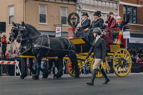 All Of The Holiday Magic We Saw During The Lebanon Horse Drawn Carriage