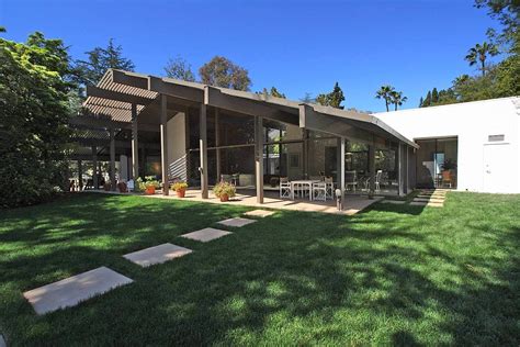 A Quincy Jones Designed Beverly Hills Residence Foothill House