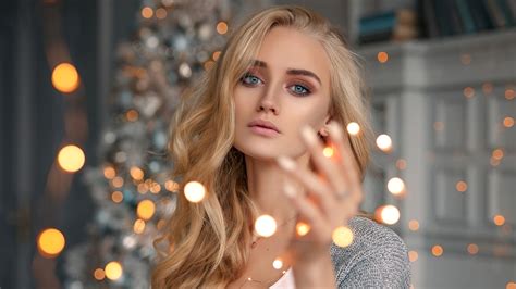 3840x2160 Blonde Girl Bokeh Lights 4k 4k Hd 4k Wallpapers Images Backgrounds Photos And Pictures