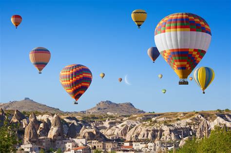 Turkeys Famed Cappadocia Drew Over 150000 Tourists This June Daily
