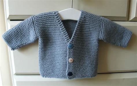 Over 50 completely free baby cardigan knitting patterns to download now! The Sweetest Knitted Baby Clothes Ever