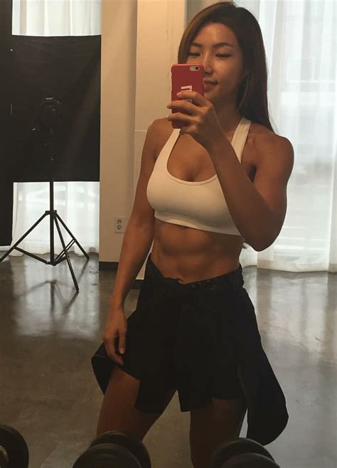 Showing Off Her Sexy Toned Body R Seouloflinda