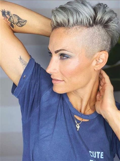 40 Hot Women Hairstyle To Rock Buzzcut Hair Idos And Short Shaved Hair