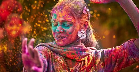 Holi Festival 2019 The Amazing Colorful Festival Of India Dharmik