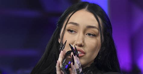noah cyrus speaks about past xanax addiction when she first took the pill recalls her low
