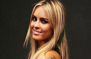 Maura rivera utilizó sus redes sociales para compartir una fotografía junto a mark gonzález. Maura Rivera publica impactante imagen a un mes y medio de ...