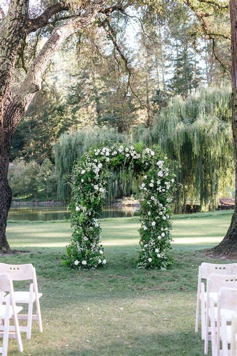 80 Wedding Arches That Will Instantly Upgrade Your Ceremony Wedding