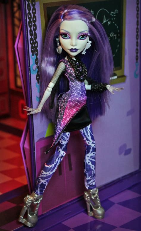 Búp Bê Monster High Picture Day Spectra Vondergeist Doll