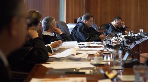 En colombia el estado de conmoción interior se ha usado en dos presidencias: Uribismo quiere conmoción interior para afectar a la Corte ...