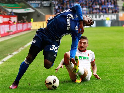 Breel donald embolo (born 14 february 1997) is a swiss professional footballer who plays as a forward for german club borussia mönchengladbach and the switzerland national team. Bundesliga » Nieuws » Embolo moet maanden toekijken na ...