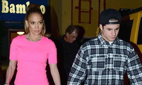 Jennifer lopez and casper smart were all smiles on the red carpet at the billboard music awards at the mgm grand in las vegas. It's over: Jennifer Lopez and dancer boyfriend Casper ...