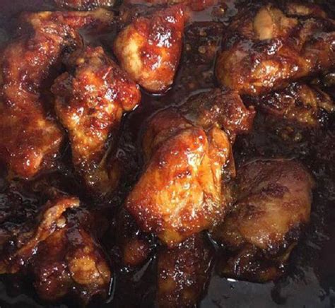 Goreng ayam hingga setengah matang, kemudian tiriskan minyaknya. Resepi Ayam Masak Hitam Manis • Resepi Bonda
