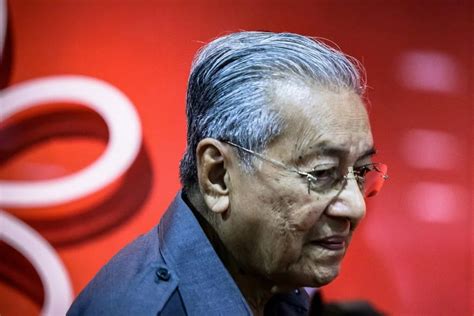 Biodata Ringkas Tun Dr Mahathir Latar Belakang Tun Dr Mahathir
