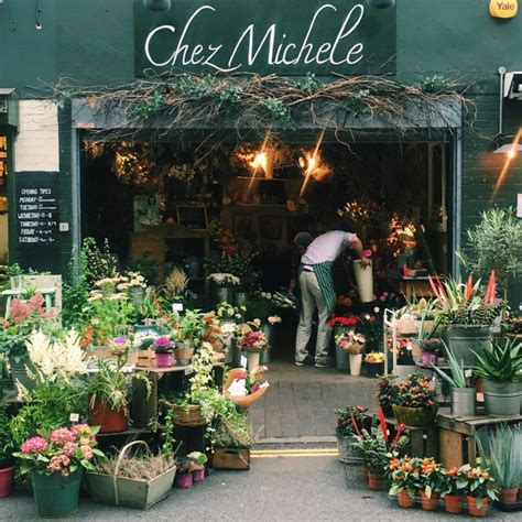 I have been reading all sorts of tips and i always pop on to their forums and look for tips on what to do in certain situations. flower shop in London @ borough market that i am OBSESSED ...