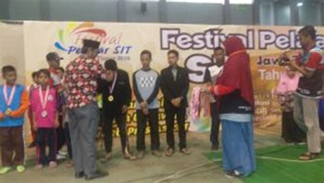 Siswa Smpit Al Uswah Juara Renang Tingkat Jawa Timur Jaringan Sekolah Islam Terpadu Jsit