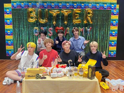 We did not find results for: BTS 'Butter' Vlive: Taehyung takes charge of 'cuteness ...