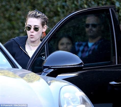 Kristen Stewart Steps Out With Stella Maxwell For Lunch Daily Mail Online