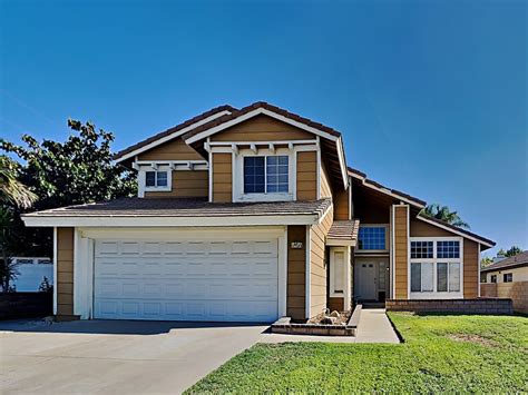 13468 Chrystal Ct, Fontana, CA 92336 | Zillow