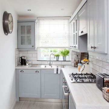 Find and save ideas about small kitchen designs on pinterest. 59 Simple Small Kitchen Design Ideas 2019 - HOMYSTYLE