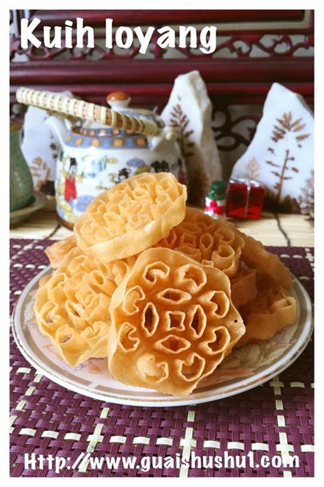 The 2022 cny date falls on february 1, tuesday, and it's the year of the tiger. Traditional Flower Moulded Chinese New Year Snack ...