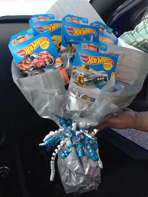 Valentine gifts to surprise your daughter. Need a gift idea for boys? Try a hot wheels bouquet ...