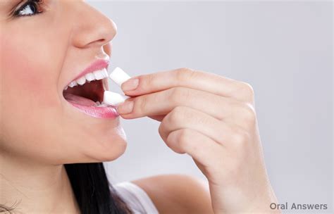 Learn the definition of 'chew with front teeth'. Is Gum Chewing Good or Bad for Your Teeth?