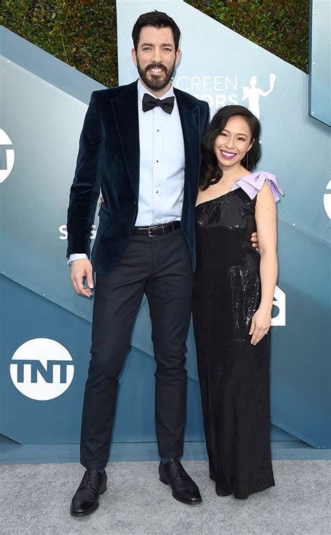 Drew Scott And Wife Linda Phan Show Sweet Pda Moment At 2020 Sag Awards