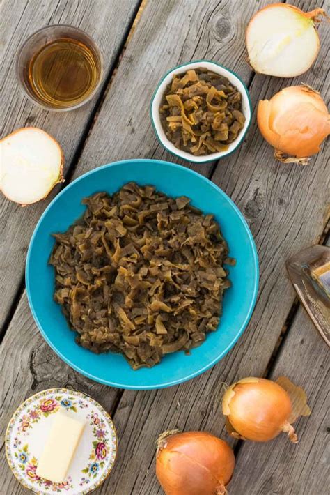 Slow Cooker Bourbon Caramelized Onions Mountain Cravings