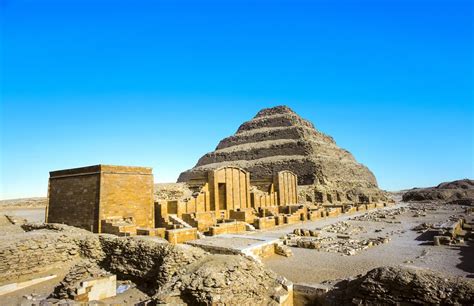La Primera Pirámide De Egipto La Tumba De Zoser En Saqqara