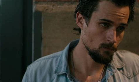 He then brought her into his world as his woman. Queen of the South: What was in the red book in Queen of ...