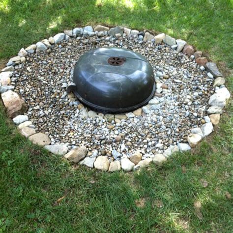 Fire pits are interactive scenery in which special permanent fires can be lit using a combination of salts. Redneck fire pit using old grill. | Yardworks! | Pinterest