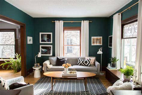 What Color Of Curtains Goes Well For Green Walls Storables
