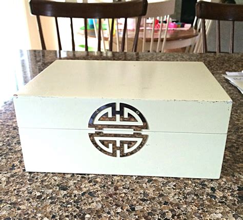 We Four Wheelers: DIY Z-Gallerie Inspired Ming Box