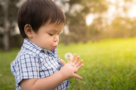 Indikasi alergi pada kulit dapat sangat mempengaruhi atmosfer hati anak loh, bun. 9 Jenis Alergi Pada Anak yang Perlu Diketahui Orangtua ...