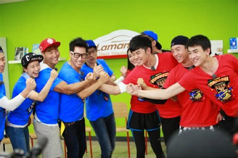 런닝맨) is a south korean variety show, formerly part of sbs' good sunday lineup. Running Man China Vs Running Man Korea Special ...