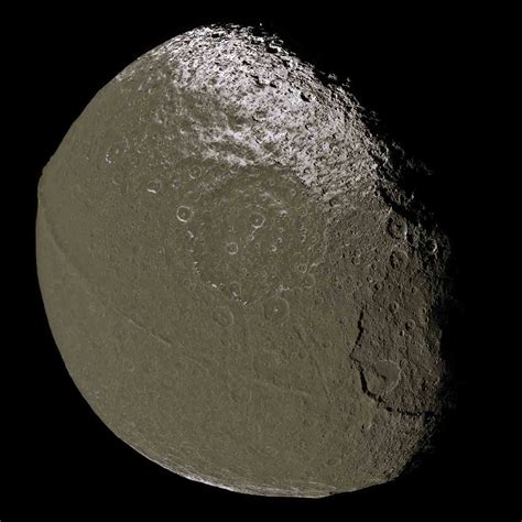 Iapetus The Moon Of Saturn With A Ridge On Its Equator Saturns