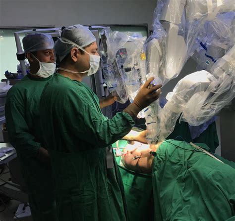 Indias First Robotic Kidney Cancer Surgery Conducted At Saifee