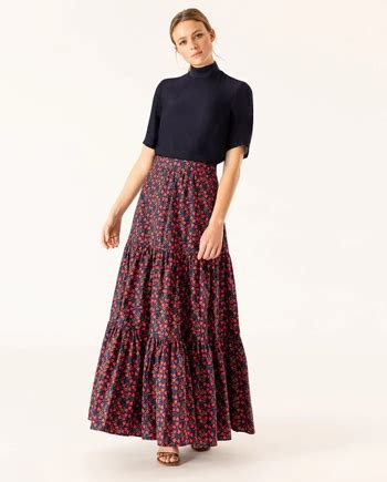 Rok panjang adalah salah satu fashion item yang didesain untuk wanita. Inspirasi Outfit Rok Panjang Kekinian Agar Penampilanmu ...