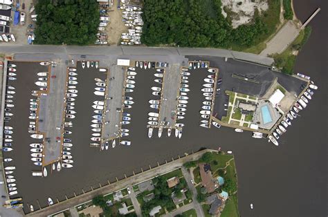 Lighthouse Point Marina in Toms River, NJ, United States - Marina