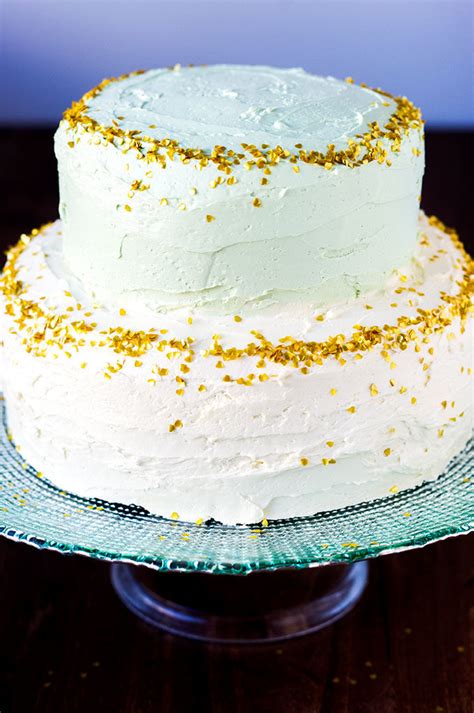 Perfect vanilla cake with vanilla italian meringue buttercream. Wedding Cake Recipe - Bound By Food