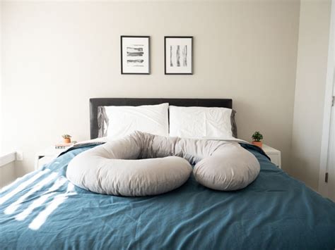 5 Best Body Pillows 2022 Mattress Clarity