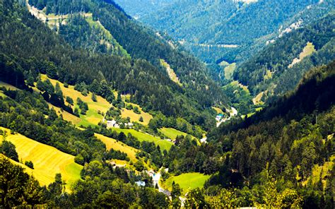 Green Valley In Annaberg Wallpaper Nature Wallpapers 48889