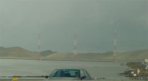 Easy access to more than 15.000 am/fm radio stations online featuring music, live news and sports. KGO Radio, San Francisco