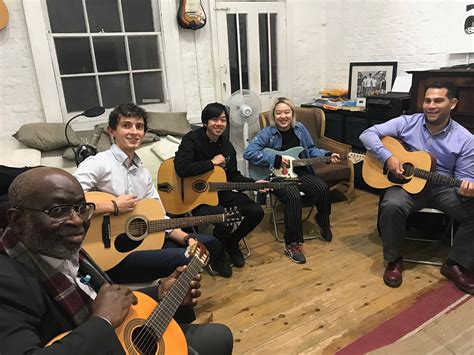 Learn Guitar In London London Music Academy