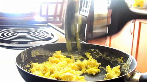Sunny Side Up And Scrambled Eggs Tutorial Youtube