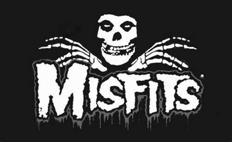 Pin By Kelly Simenc On Misfits In 2020 Metal Band Logos Punk Poster