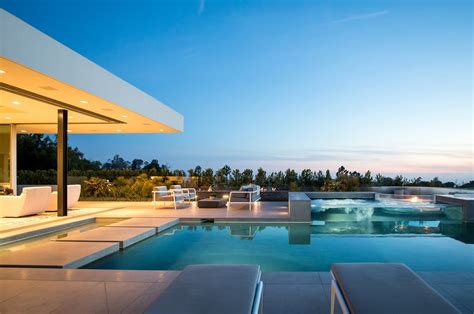 Trousdale Estates Residence In Beverly Hills By Whipple Russell Architects