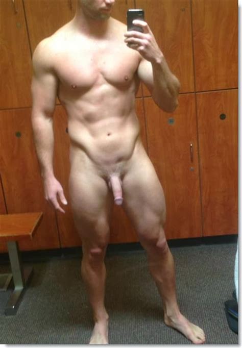 Nude Men Locker Room Selfies Picsninja