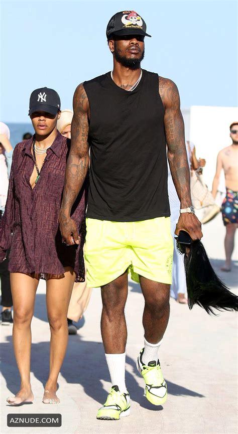 Teyana Taylor Sexy With Husband Houston Rocket Nba Player Iman Shumpert In Miami Beach Florida